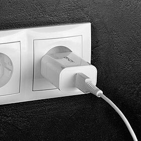Lindy Chargeur Secteur USB Type A Compact 18W avec Charge Rapide et Protections Intégrées