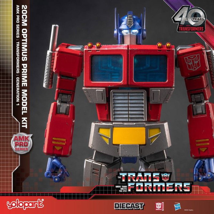 Transformers: Generation One figurine Plastic Model Kit AMK Pro Series Optimus Prime 20 cm