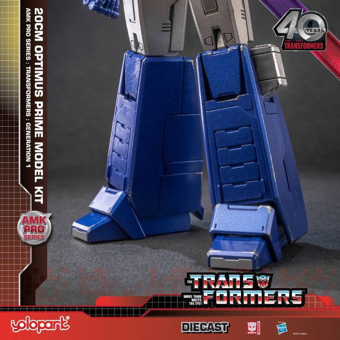 Transformers: Generation One figurine Plastic Model Kit AMK Pro Series Optimus Prime 20 cm
