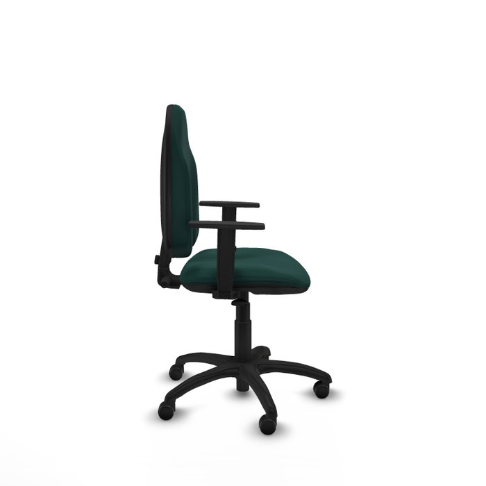 Chaise de bureau Algarra avec mécanisme de contact permanent de base, revêtue de similicuir vert bouteille. Équipée d'une base en polyamide noire, d'accoudoirs 1D et de roulettes pour parquet Chaise de bureau Algarra avec mécanisme de contact permanent de base, revêtue de similicuir vert bouteille. Équipée d'une base en polyamide noire, d'accoudoirs 1D et de roulettes pour parquet