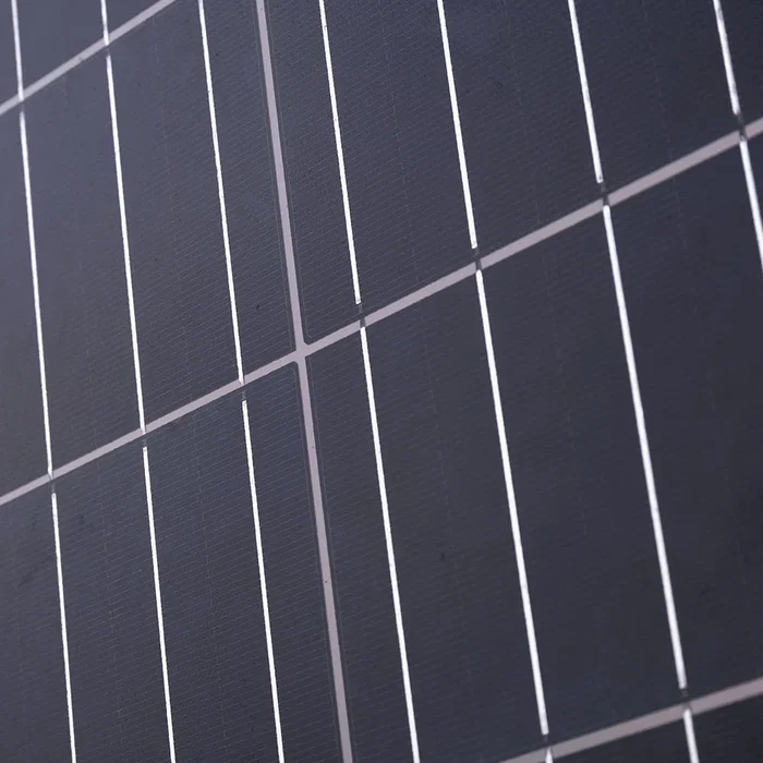 Proyector Solar LED 200W 20000 Lumens 6000K avec Panneau Solaire et Télécommande - Kit d'Éclairage Extérieur Automatique 40000H