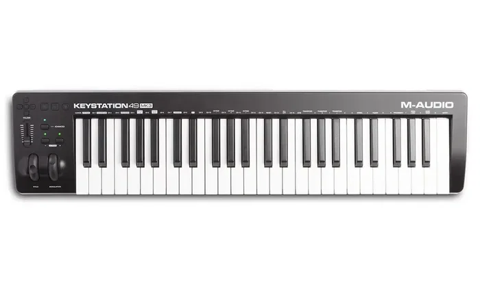 M-Audio Keystation 49Mk3 - Clavier contrôleur USB/MIDI 49 touches sensibles à la vélocité