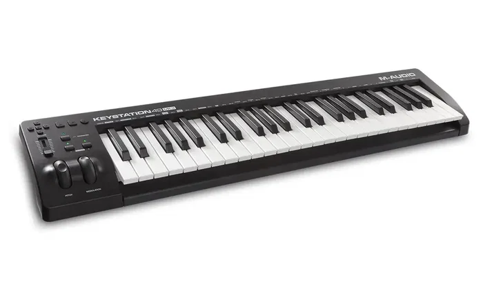 M-Audio Keystation 49Mk3 - Clavier contrôleur USB/MIDI 49 touches sensibles à la vélocité