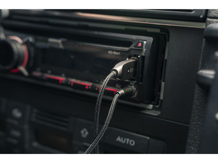 Sandberg Wireless Audio Link USB - Adaptateur Bluetooth USB vers AUX 3.5mm pour Voiture, Enceintes, Amplificateur - Micro Intégré pour Appels Mains Libres