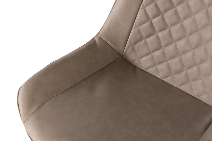 GINER Y COLOMER Lot de 2 Chaises de Salle à Manger, Design avec Capitonnage en Diamant, Tapisserie en Cuir PU Beige, Pieds en Tube d'Acier Carré Noir