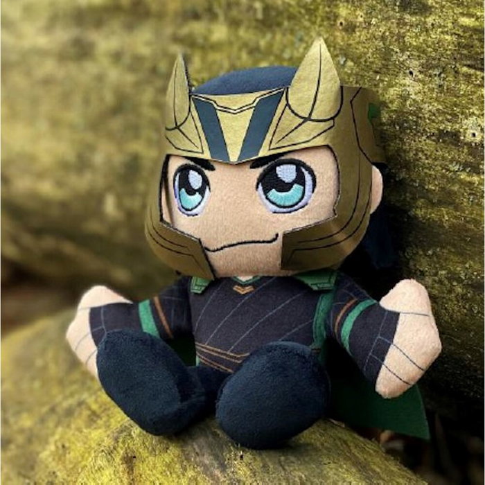 Uncanny Brands Peluche Marvel Loki 15 cm - Douce Peluche en Polaire