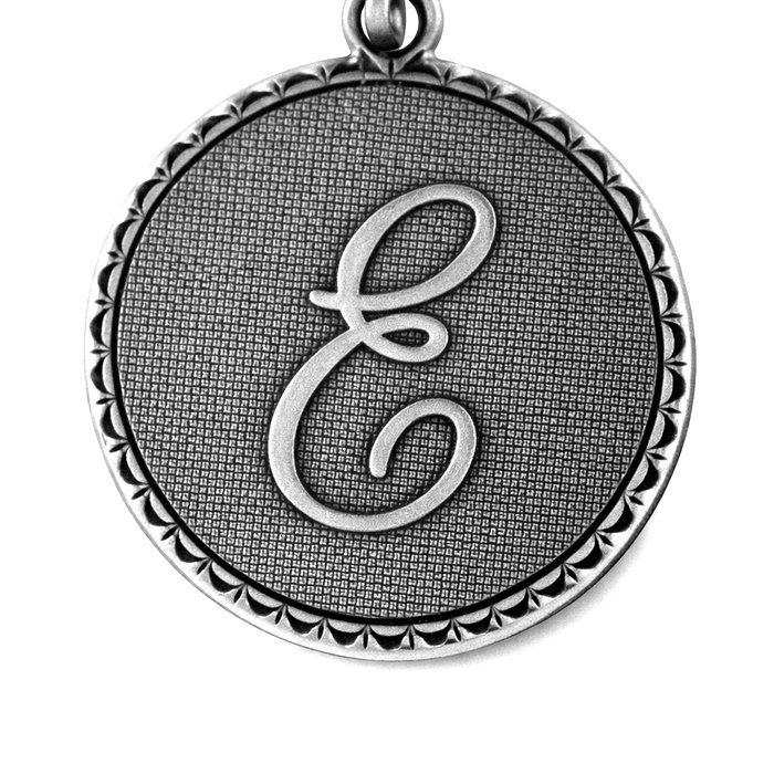Alex And Ani Bracelet Lettre E Gris Alex And Ani Bracelet Lettre E Gris