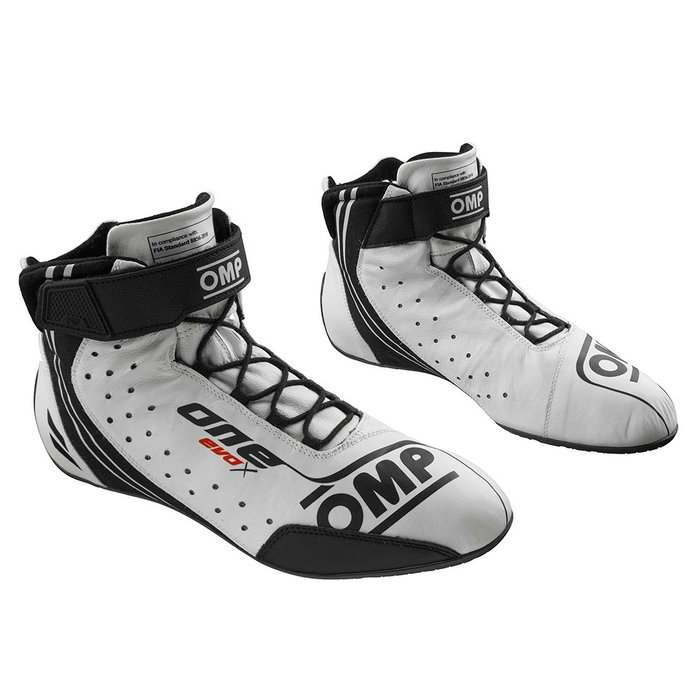 Omp One Evo X MY2024 FIA 8856-2018 Blanc Taille 38 Omp One Evo X MY2024 FIA 8856-2018 Blanc Taille 38