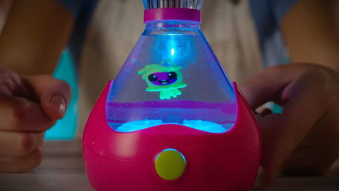 Bizak Fizzy Pets - Animal aquatique, bouteille magique qui révèle une adorable mascotte en ajoutant de l'eau, avec sons et lumières, pour enfants dès 5 ans