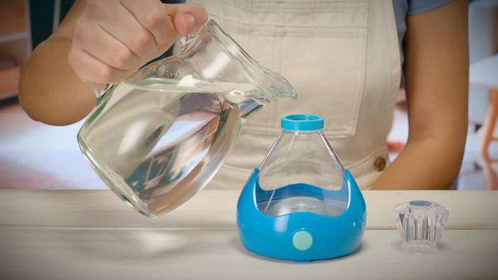 Bizak Fizzy Pets - Animal aquatique, bouteille magique qui révèle une adorable mascotte en ajoutant de l'eau, avec sons et lumières, pour enfants dès 5 ans