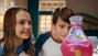 Bizak Fizzy Pets - Animal aquatique, bouteille magique qui révèle une adorable mascotte en ajoutant de l'eau, avec sons et lumières, pour enfants dès 5 ans