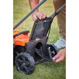 Black+Decker Tondeuse à Gazon sans Fil BCMW3336L1-QW 36V 33 cm - Option Mulching et Broyage Fin - Jusqu'à 350 m²