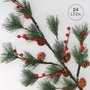 GSC Evolution Branche décorative LED feuilles de pin, pommes de pin et baies rouges 0,75 m