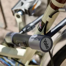 Yale Antivol Vélo U YUL2C/13/230/1 avec Câble Sécurité, 4 Clés, Certifié Sold Secure Silver - Pour VTT, Scooter, Mobilier Jardin
