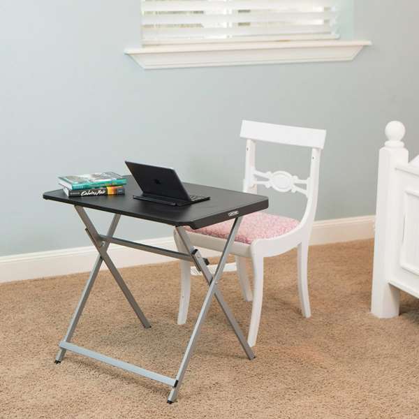 Color Baby Table pliante personnelle 75 x 50.5 x 66 cm - Plastique et acier - A partir de 3 ans