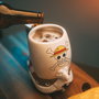 ERIK - Jarre One Piece Going Merry 750 ml - Réf. 1 - Faite en dolomite, Peinte à la main, Relief, Finition brillante - Non adaptée au micro-ondes et au lave-vaisselle