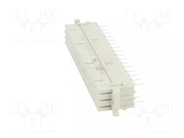 HARTING Connecteur DIN 41612 femelle 32 broches THT droit