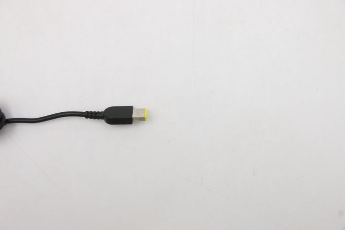 Lenovo Adaptateur secteur 135 W noir