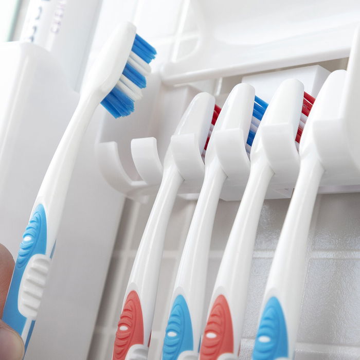 Pack Distributeur de Dentifrice avec Porte Brosse à Dents et Distributeur Automatique Rechargeable de Savon Liquide InnovaGoods