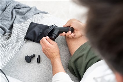 Beurer MG-79 Pistole de massage musculaire puissant avec 3 niveaux d'intensité et 3 accessoires pour cou, pieds, dos et épaules