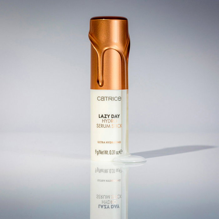 Catrice - Sérum Hydratant Visage Lazy Day en Stick 9 g - avec Acide Hyaluronique, Panthénol et Aloe Vera - Soin Peau Unisexe