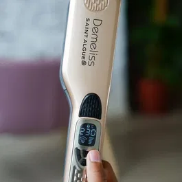 Saint Algue Coffret Demeliss TITANIUM SMOOTH RITUAL - Lisseur vapeur et brosse démêlante avec plaques en titane - 40ml, 20 min