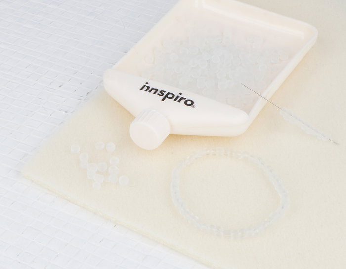 Innspiro Rocaille de verre ronde glacée blanche 3,8 mm 500g