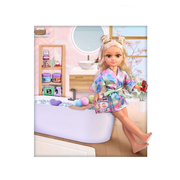 Famosa Poupée Nancy Un Día de Jacuzzi - 42 cm