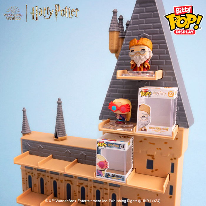 FUNKO - Expositor Bitty POP Harry Potter Château de Poudlard avec Figurines Albus Dumbledore et Luna Lovegood - Pour 18 Personnages