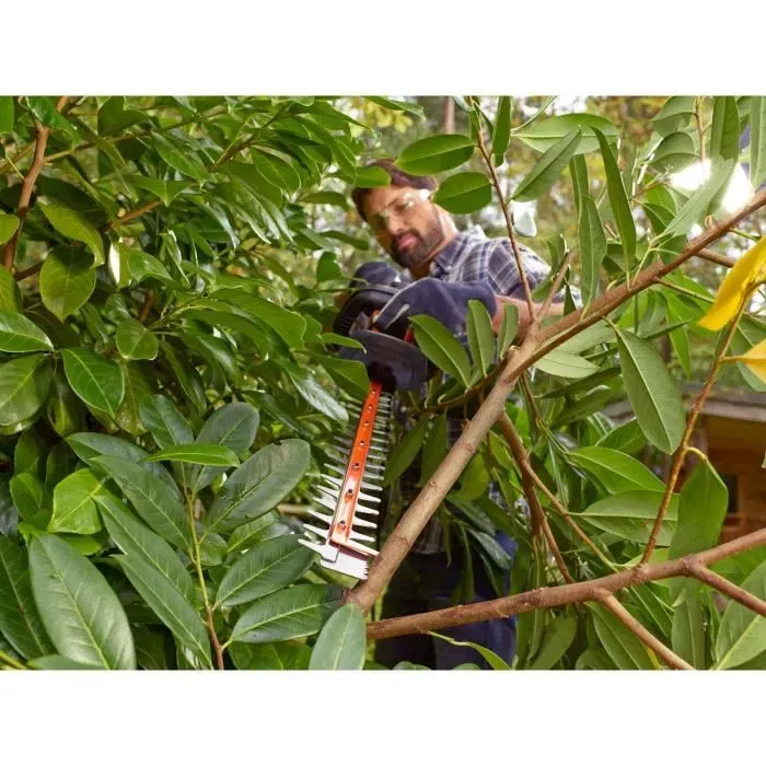 Black+Decker taille-haies électrique filaire BEHTS451-QS, 550 W, lame 60 cm, coupe précise, poignées ergonomiques Black+Decker taille-haies électrique filaire BEHTS451-QS, 550 W, lame 60 cm, coupe précise, poignées ergonomiques