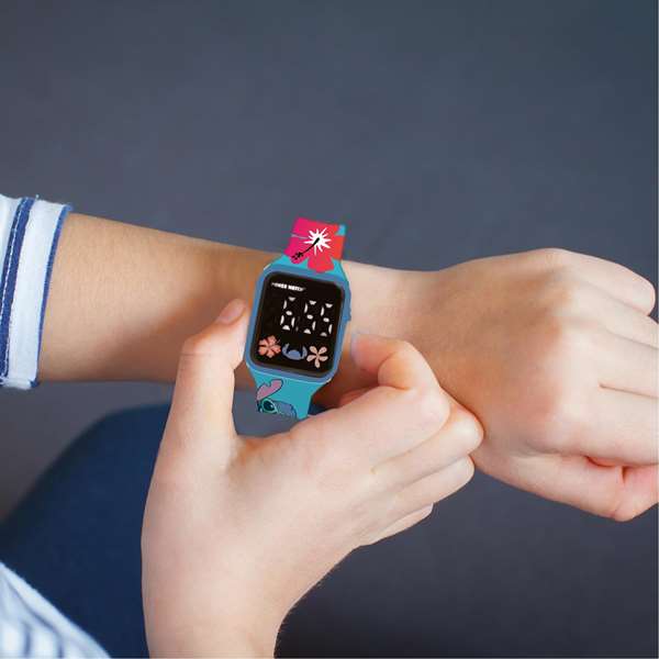 Lexibook Montre numérique Stitch avec affichage LED et réveil - Fonctionne avec pile CR2032