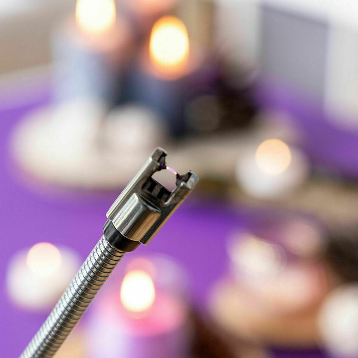 Pack Barbecue au Charbon de Bois Pliable en Acier Inoxydable et Briquet Électrique Rechargeable et Flexible InnovaGoods