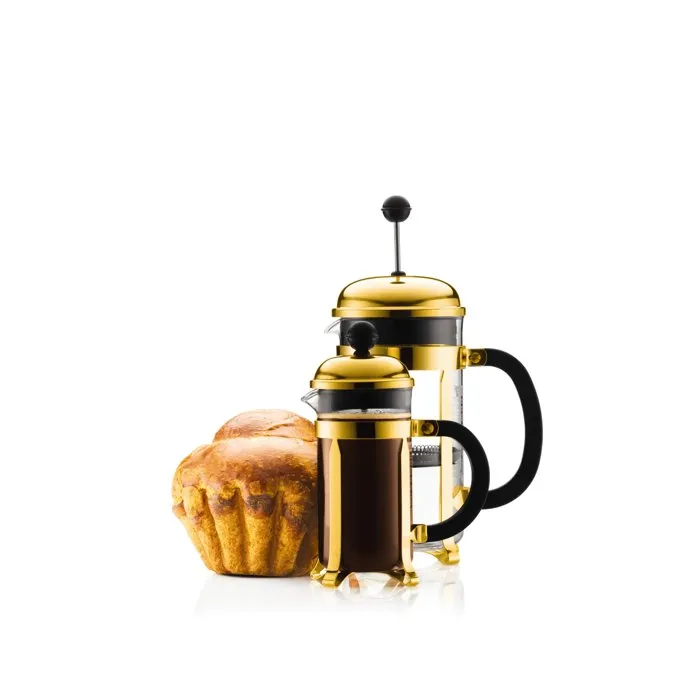 Bodum Chambord Cafetière à Piston 0,35 L (3 Tasses) en Acier Inoxydable avec Finition Or - Élégante et Iconique pour un Café Riche en Arômes Bodum Chambord Cafetière à Piston 0,35 L (3 Tasses) en Acier Inoxydable avec Finition Or - Élégante et Iconique pour un Café Riche en Arômes