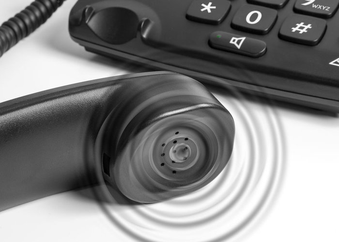 Doro Magna 4000 Téléphone Fixe Noir – Amplifié pour Malentendants avec Grand Écran