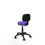 Chaise de bureau Llanos avec mécanisme Contacto Lama, recouverte de tissu couleur lilas. Équipée d'une base en polyamide noir, sans accoudoirs et de roulettes en nylon de 50 mm.