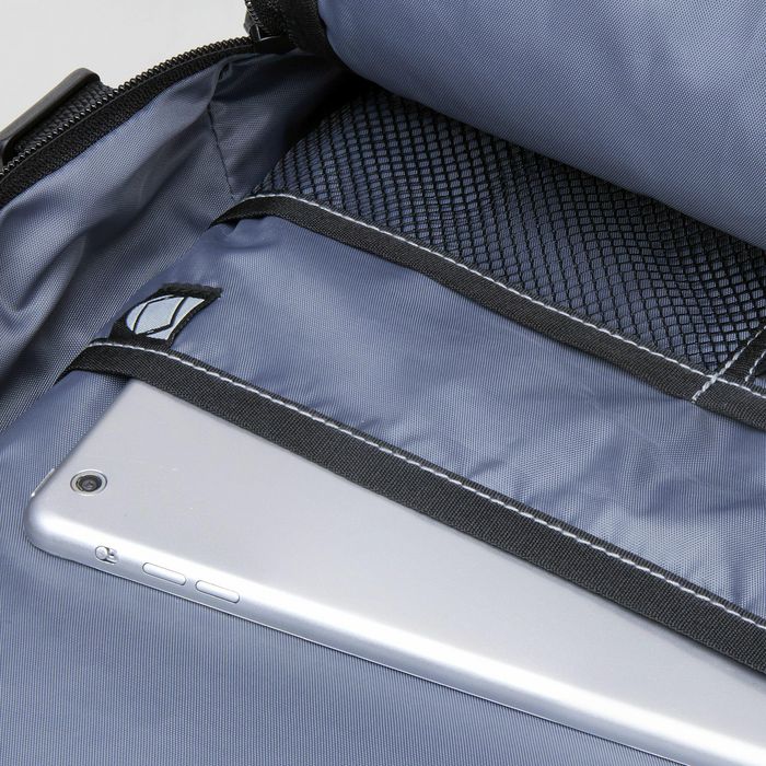 Dicota Sac à Dos pour PC Portable 15.6", en Polyester, 0.9 kg avec Protection HDF, Compartiments Multiples et Bandes Réfléchissantes