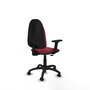 Chaise de bureau Algarra avec mécanisme de contact permanent de base, rembourrée de tissu couleur grenat. Équipée d'une base en polyamide noir, d'accoudoirs 2D et de roulettes autobloquantes.