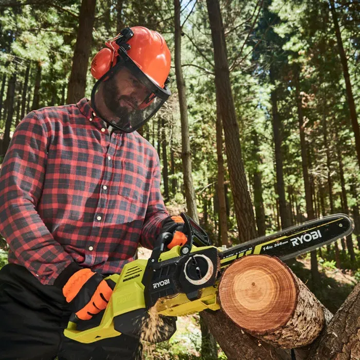 RYOBI Tronçonneuse sans Fil 36V Brushless RY36CSX35A-0 - Guide de 35 cm, Vitesse de Chaîne 21 m/s, Tendeur Sans Outil, Pompe Automatique - Sans Batterie RYOBI Tronçonneuse sans Fil 36V Brushless RY36CSX35A-0 - Guide de 35 cm, Vitesse de Chaîne 21 m/s, Tendeur Sans Outil, Pompe Automatique - Sans Batterie