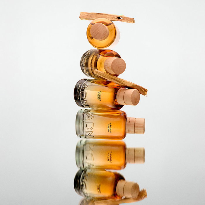 Adolfo Dominguez Eau de Parfum DNA Sacred Santalwood Unisexe 100 ml