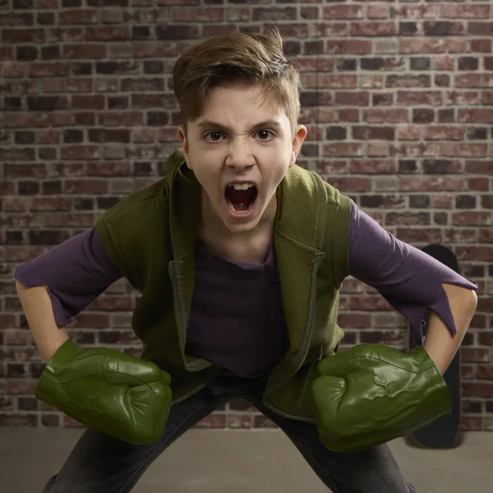 Hasbro Poings fracassants de Hulk, jouets de déguisement de super-héros en mousse Marvel Spider-Man: Brand New Day