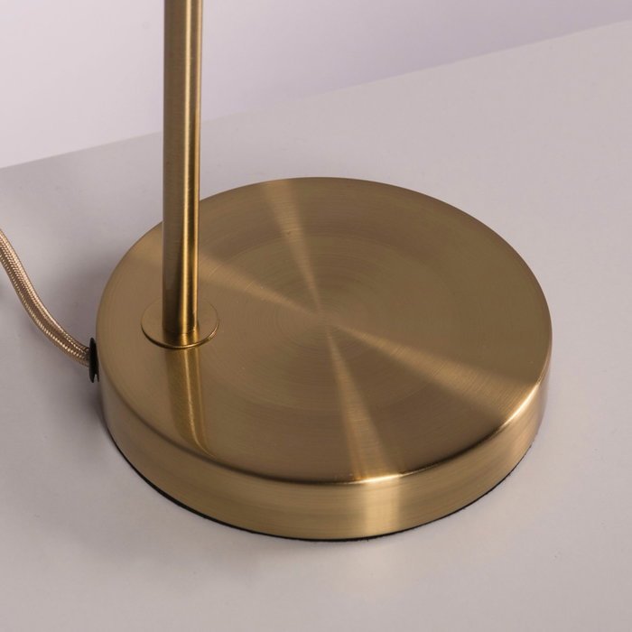 Lampe de table Najafabad en métal doré et cristal