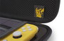 Power A 1521515-01 Étui protecteur compact pour Nintendo Switch OLED, Switch ou Switch Lite, avec motif Pikachu, doublure pelucheuse, rangement 6 cartes et poche filet