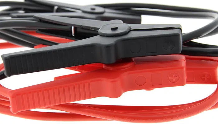 Michelin Câbles de démarrage 16 mm², 3 m, pour moteurs essence jusqu'à 2,5 L, conformes DIN 72553 - Câble rouge (+) et noir (-)