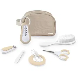 Beaba Trousse de toilette nomade Argile avec 7 accessoires pour bébé - Thermomètre, ciseaux, coupe-ongles, brosse, anneau de dentition, masseur gencives et limes