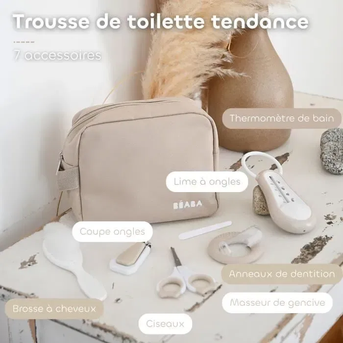 Beaba Trousse de toilette nomade Argile avec 7 accessoires pour bébé - Thermomètre, ciseaux, coupe-ongles, brosse, anneau de dentition, masseur gencives et limes
