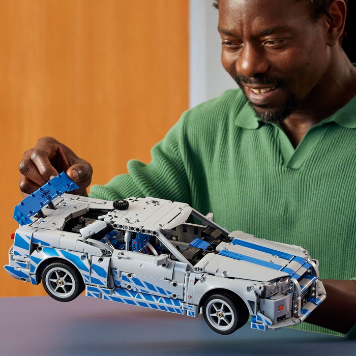 LEGO Technic Nissan Skyline GT-R (R34) 2 Fast 2 Furious LEGO Technic Nissan Skyline GT-R (R34) 2 Fast 2 Furious