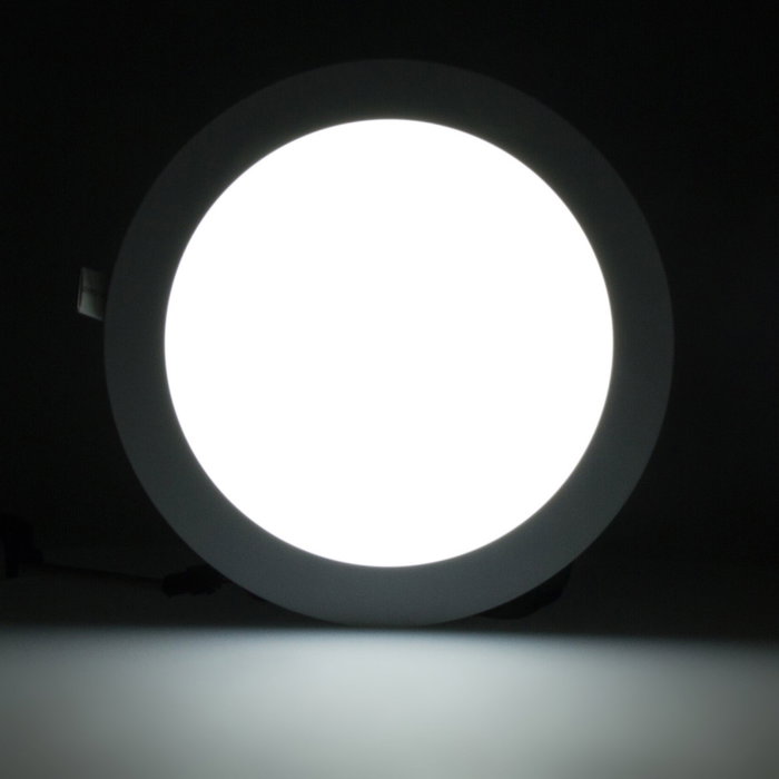 Plaque LED Circulaire 18 W 1 800 lm CCT 3 000-6 000 K Plaque LED Circulaire 18 W 1 800 lm CCT 3 000-6 000 K