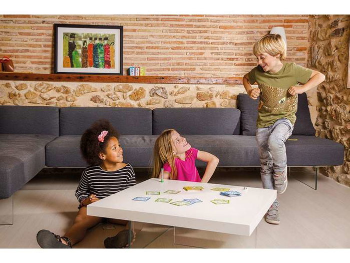 Cayro - Jeu de société Mi Mic - Jeu de mimes et de phrases humoristiques en espagnol - Version multilingue - 2 joueurs - À partir de之道 8 ans Cayro - Jeu de société Mi Mic - Jeu de mimes et de phrases humoristiques en espagnol - Version multilingue - 2 joueurs - À partir de之道 8 ans