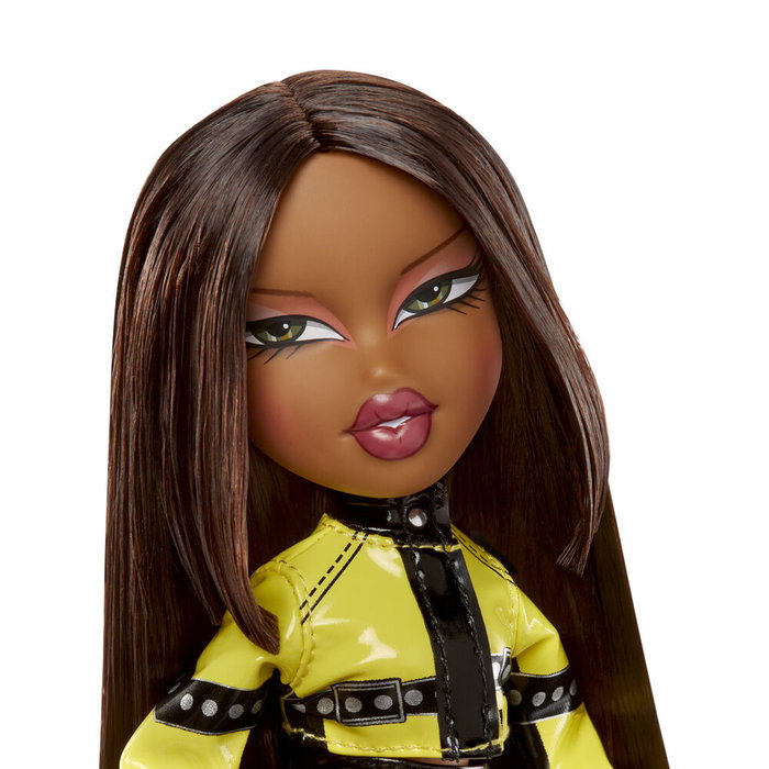 MGA Poupée Bratz Sasha Scorchin - Poupée de collection avec accessoires - H: 65 cm - Marque originale