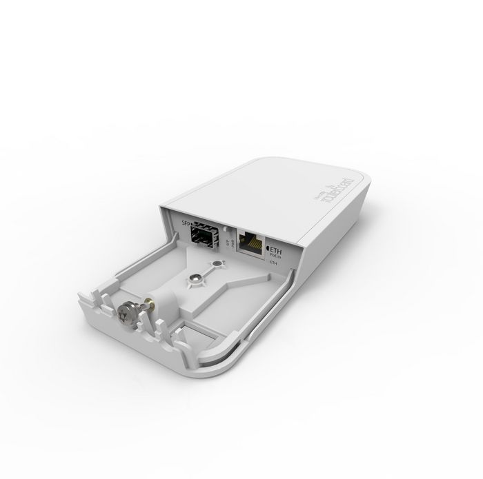 MikroTik FTC - Convertisseur Fibre/Cuivre Gigabit PoE 802.3af/at, 10/100/1000 Mbit Ethernet, SFP, boîtier étanche IP67, alimentation 12-57 V avec injecteur PoE